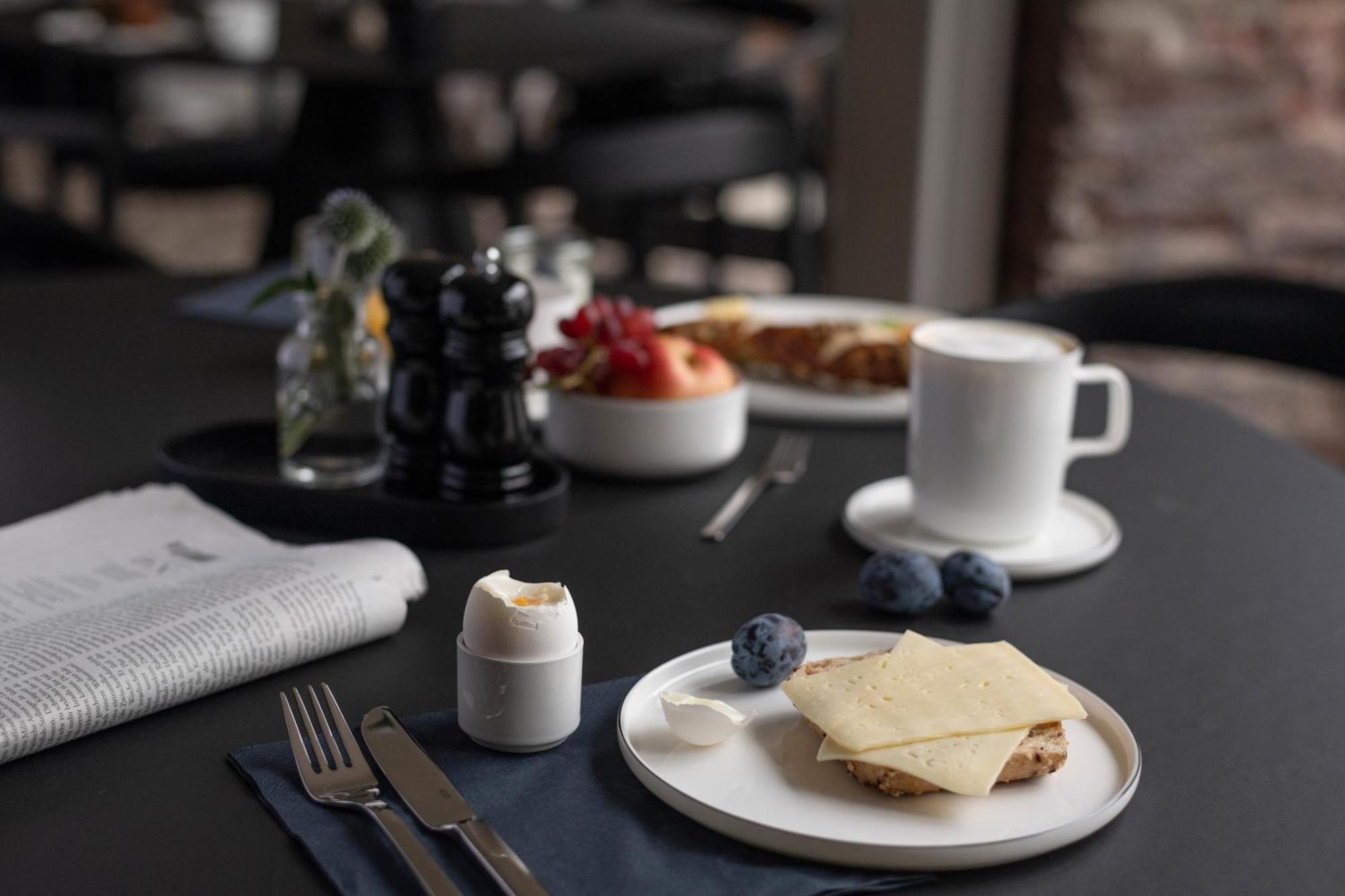 Hotel Lohauser Hof Dusseldorf Ngoại thất bức ảnh